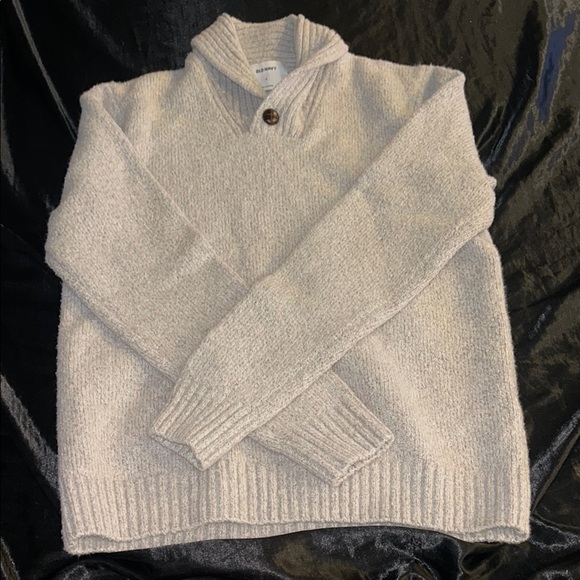 Old navy Beige Turtleneck Sweater - Picture 1 of 3